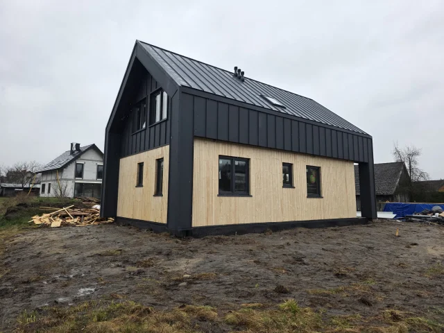Budowa domu szkieletowego w Dziewinie – realizacja projektu Ekodom 110