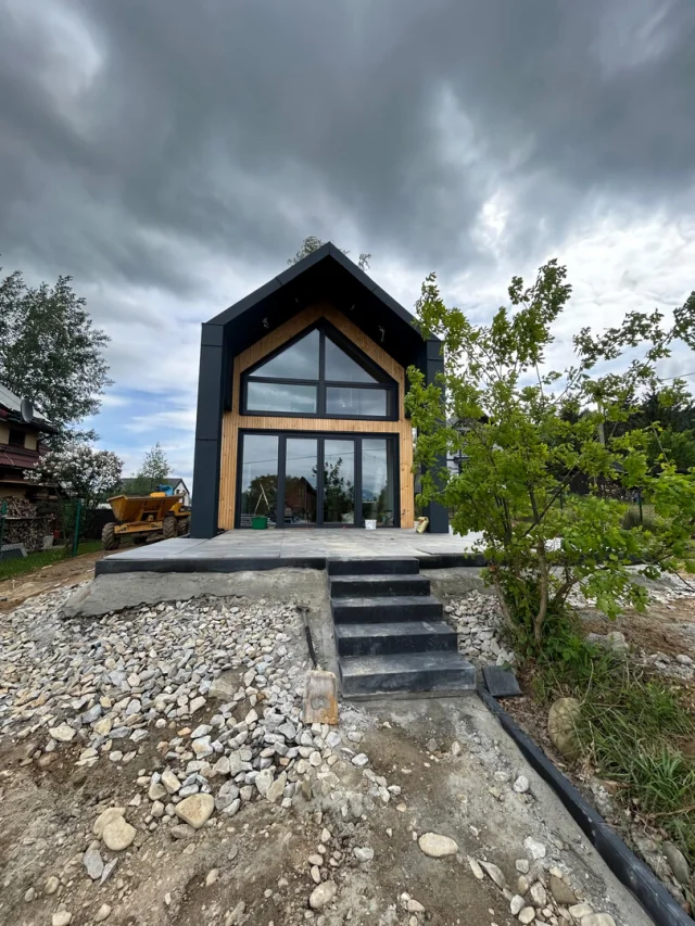 Maison à ossature bois à Żywiec : grange moderne (Ekodom 50)